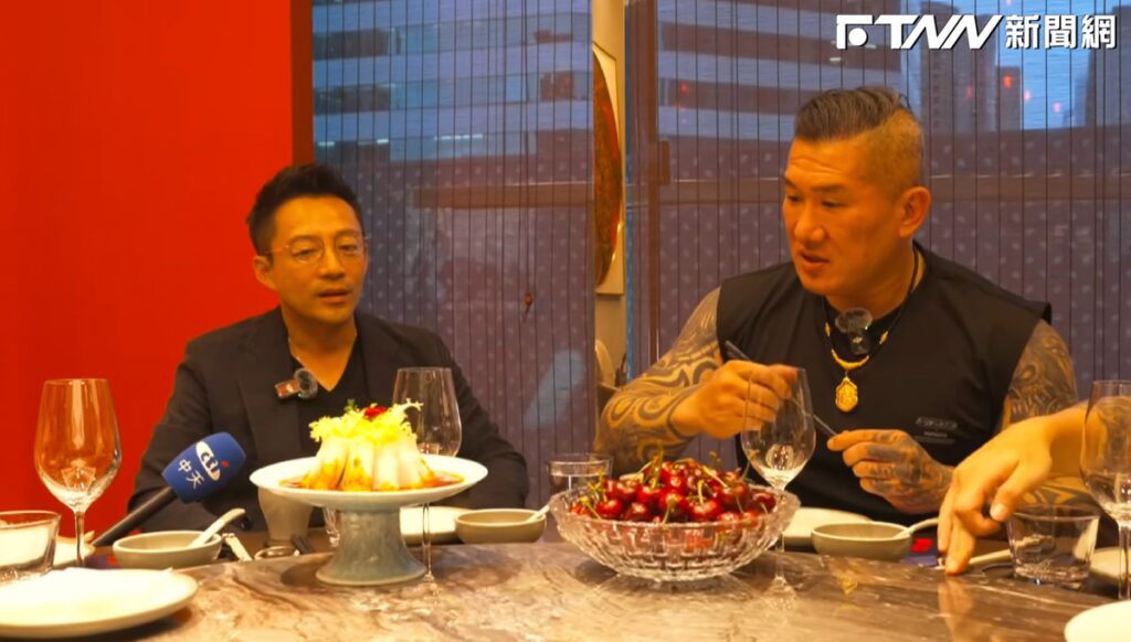 館長私下嗆「裝肖維、喝酒咖」　汪小菲回應曝光！